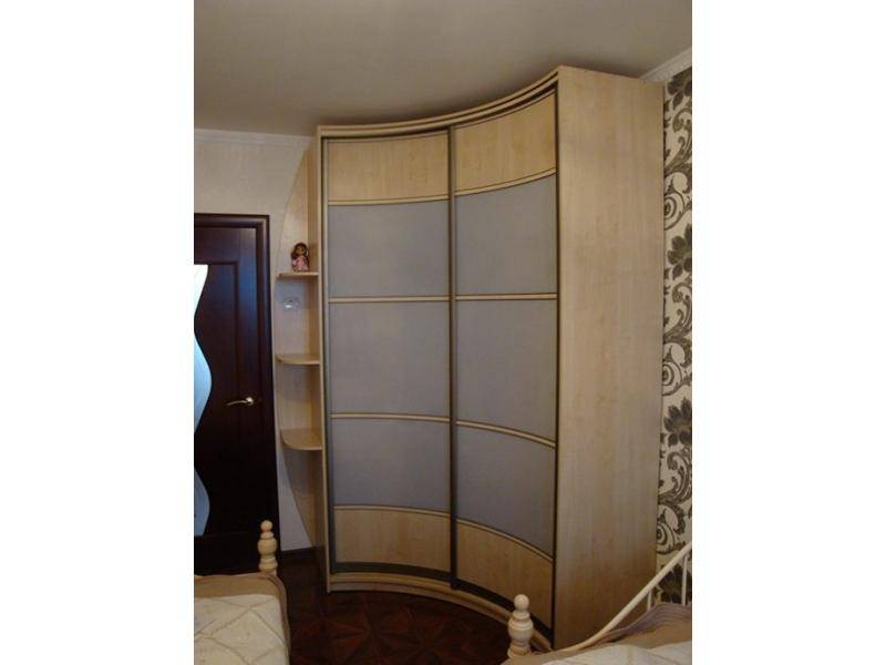 угловой вогнутый радиусный шкаф с полками в Нижневартовске