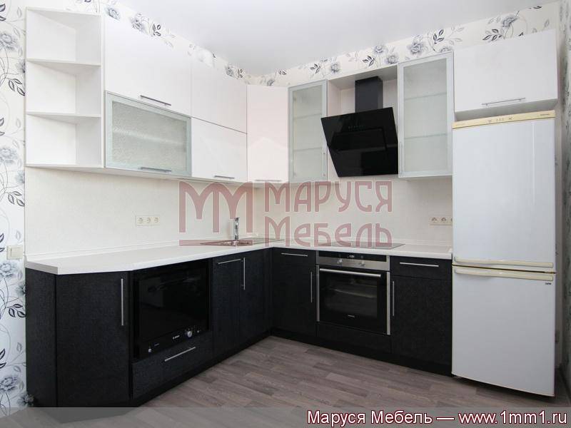 кухня угловая пластик в Нижневартовске