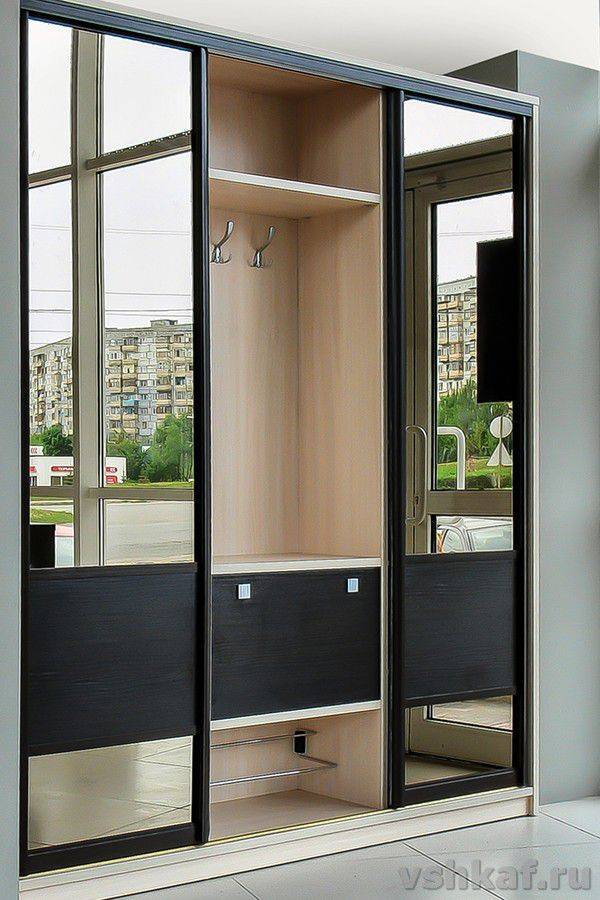 компактная прихожая в Нижневартовске