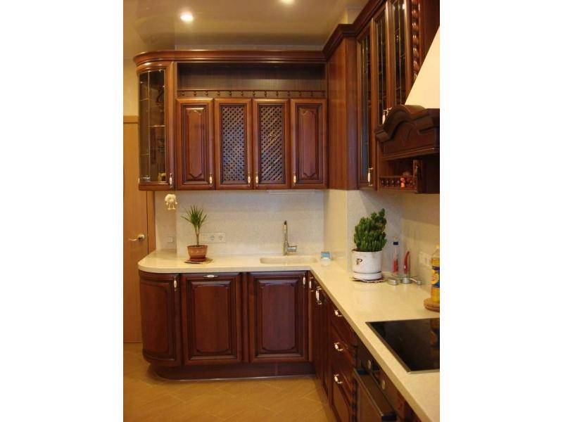 классическая угловая кухня мдф в Нижневартовске