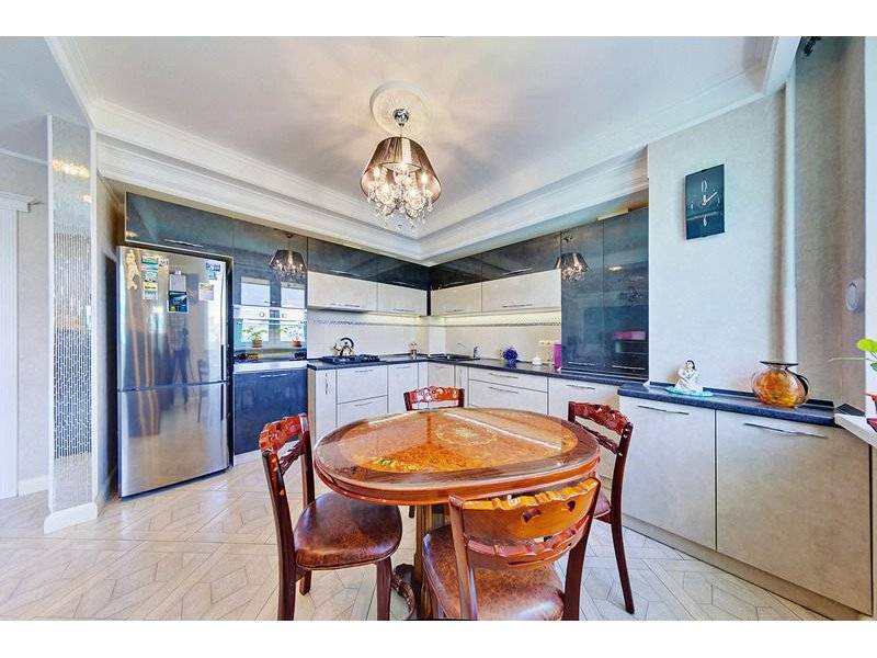 кухня в стиле неоклассика capriccio в Нижневартовске