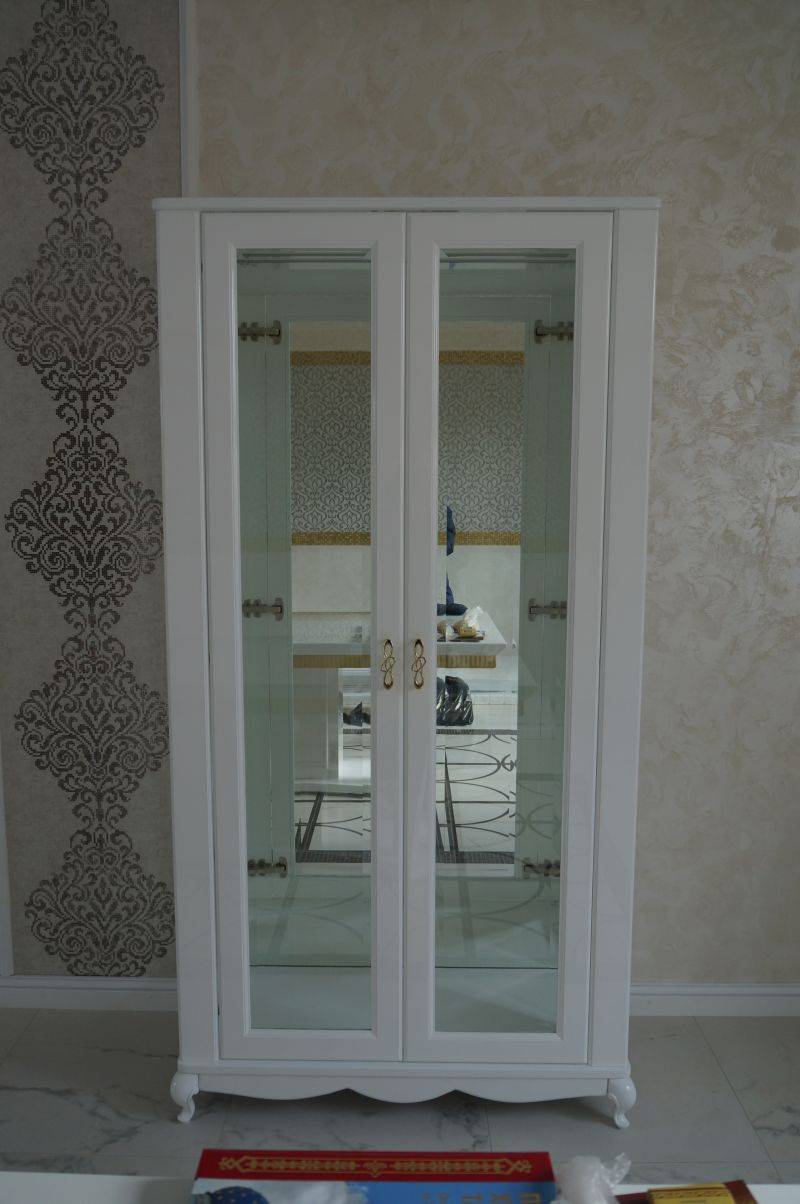 сервант белый мдф, массив в Нижневартовске