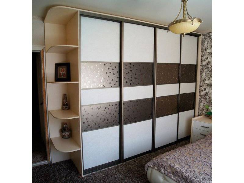 большой шкаф-купе с угловыми полками в Нижневартовске