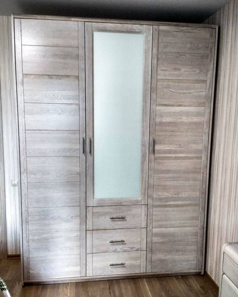 шкаф из массива в Нижневартовске