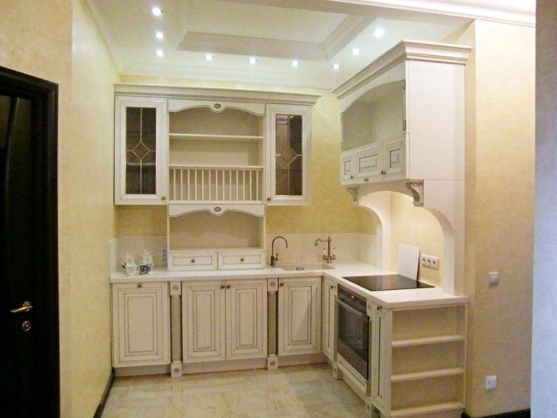 классическая угловая кухня в Нижневартовске