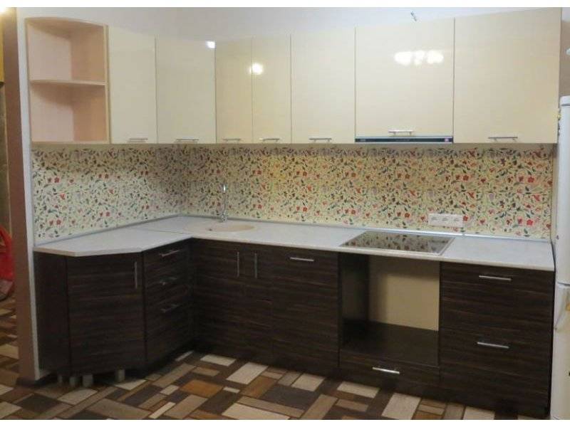 угловая кухня пластик в Нижневартовске