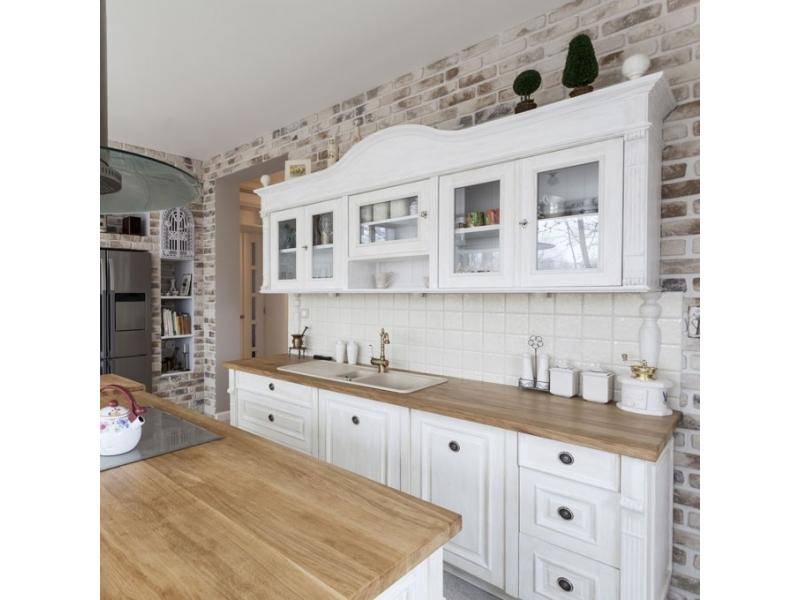 кухня м 4 из массива в Нижневартовске