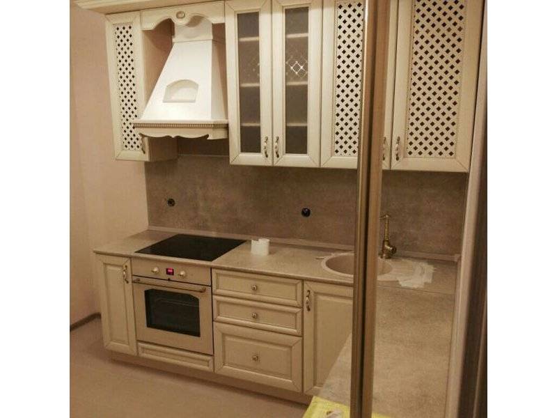 кухня из массива дерева в Нижневартовске