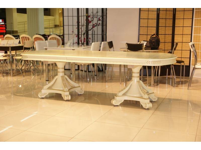 стол кардинал 1 из массива бука в Нижневартовске