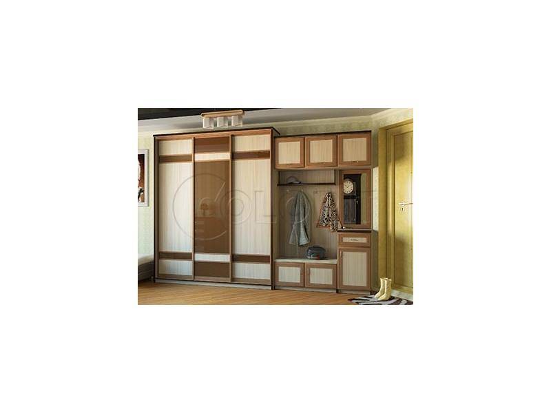 прихожая со шкафом-купе в Нижневартовске