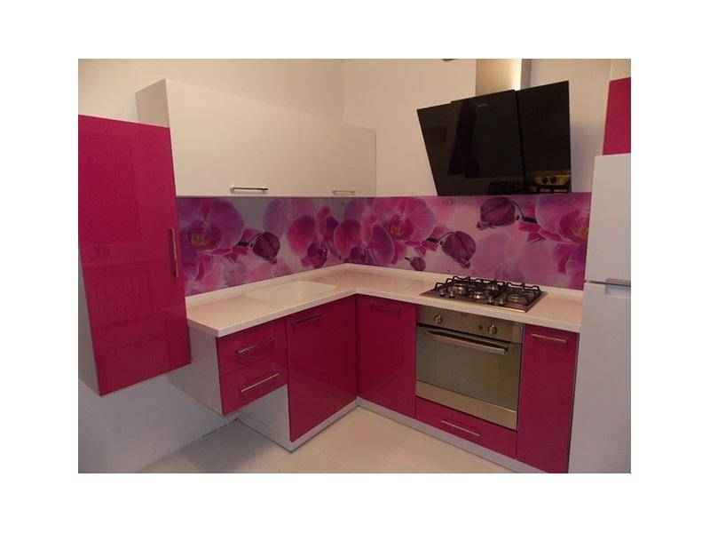 угловая кухня в Нижневартовске