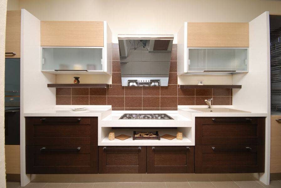 прямая кухня со шпоном в Нижневартовске