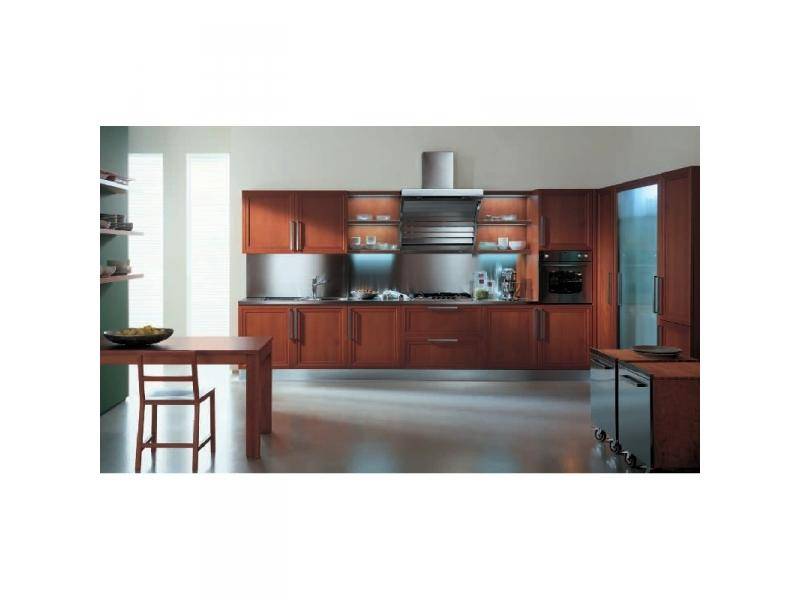 кухонный гарнитур угловой массив в Нижневартовске