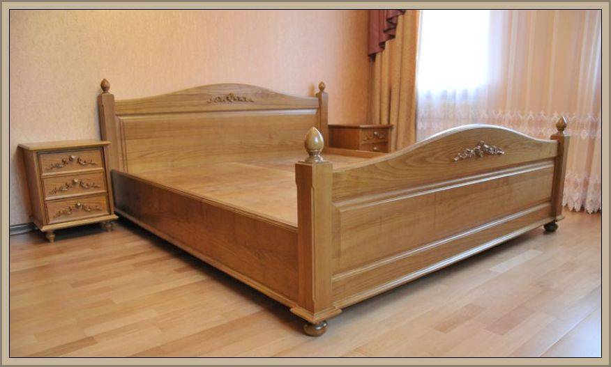 простая кровать из дерева в Нижневартовске