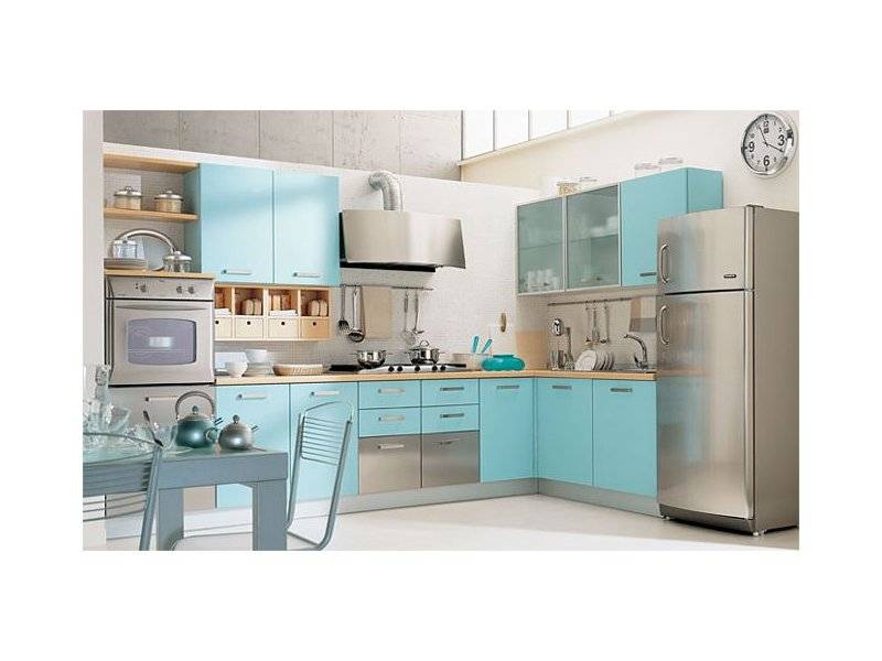 угловая кухня нежно-голубого цвета в Нижневартовске