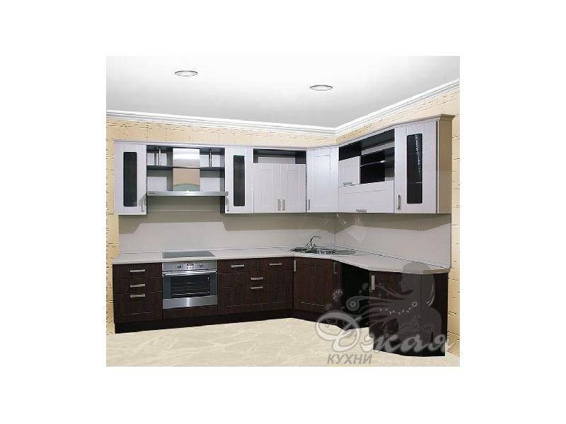 большая угловая кухня в Нижневартовске