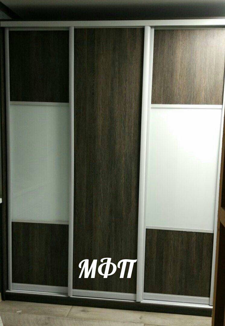 корпусный шкаф-купе со стеклом лакобель в Нижневартовске