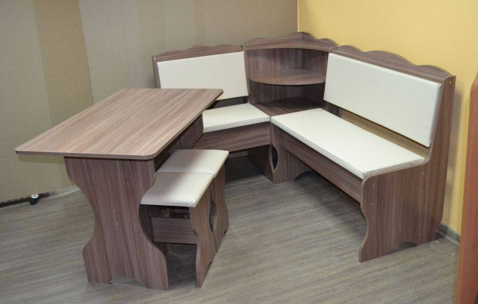 кухонный уголок миссия с полкой, ясень шимо темный, к/з молочный в Нижневартовске