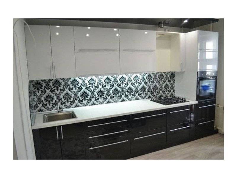 прямая глянцевая кухня в Нижневартовске