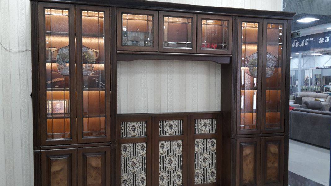 стенка из массива дуба в Нижневартовске