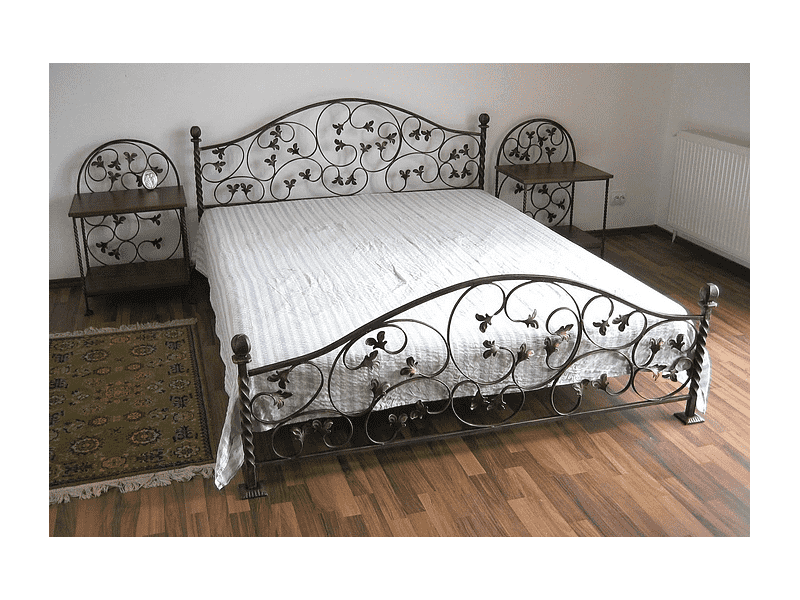 красивая кованая кровать в Нижневартовске