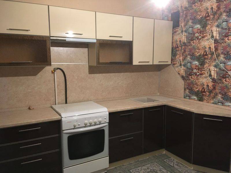 кухня пластик беж+шоколад в Нижневартовске