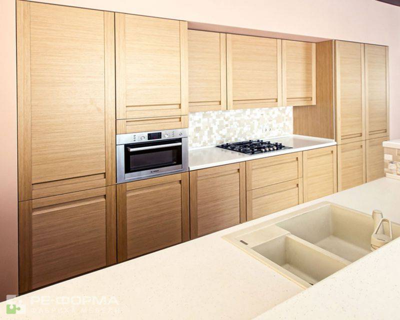 большая прямая кухня 017 в Нижневартовске