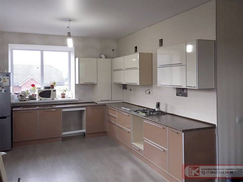 кухня хай-тек кремовая и персиковая в Нижневартовске