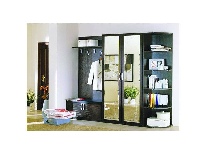 прихожая 13 в Нижневартовске