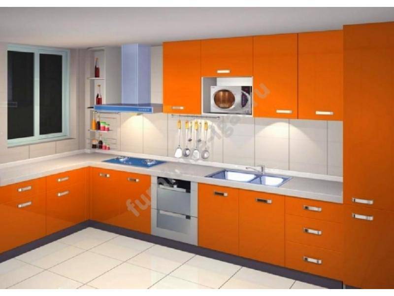 высокая оранжевая кухня в Нижневартовске