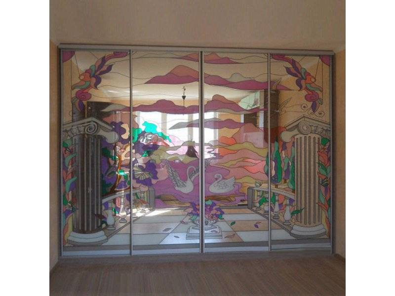 шкаф-купе с витражным рисунком в Нижневартовске