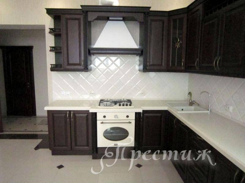 кухня из массива дерева britanika в Нижневартовске