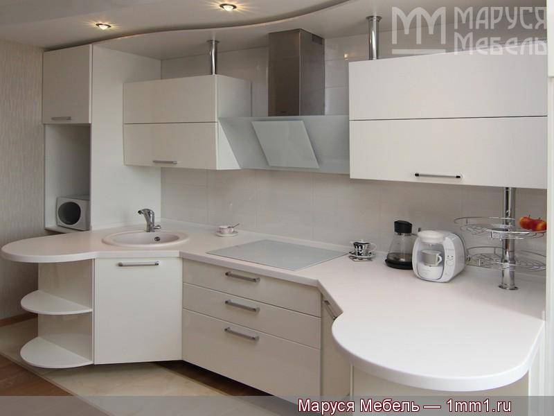 оригинальная симметричная кухня из мдф в Нижневартовске