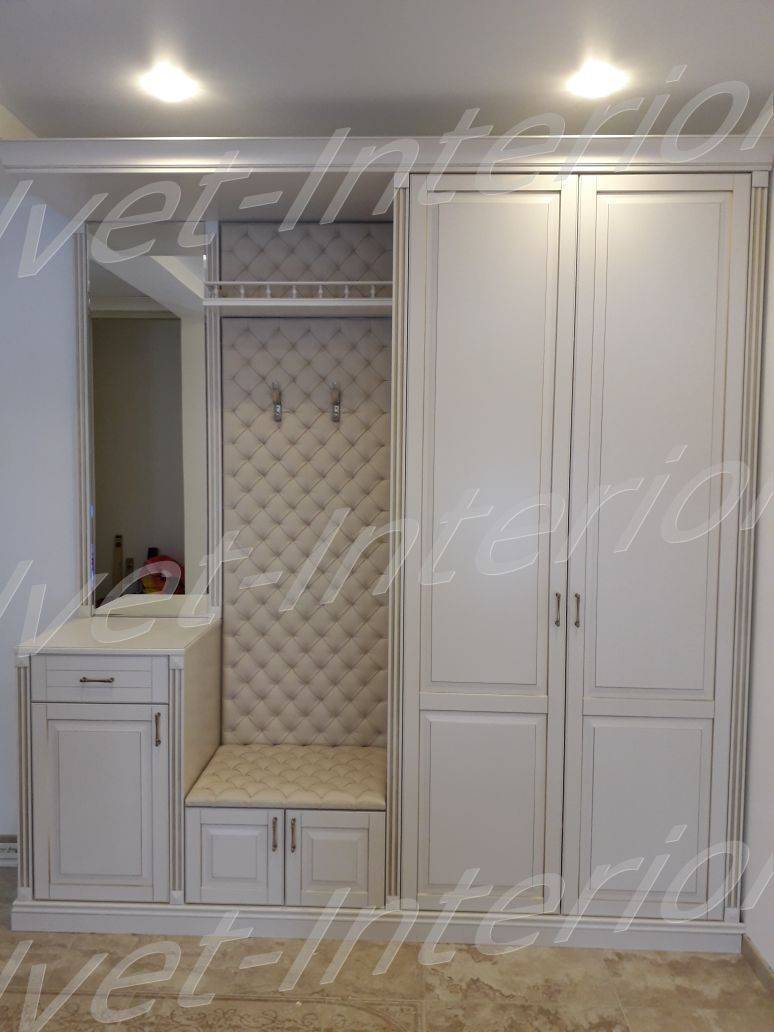 светлая прихожая в Нижневартовске