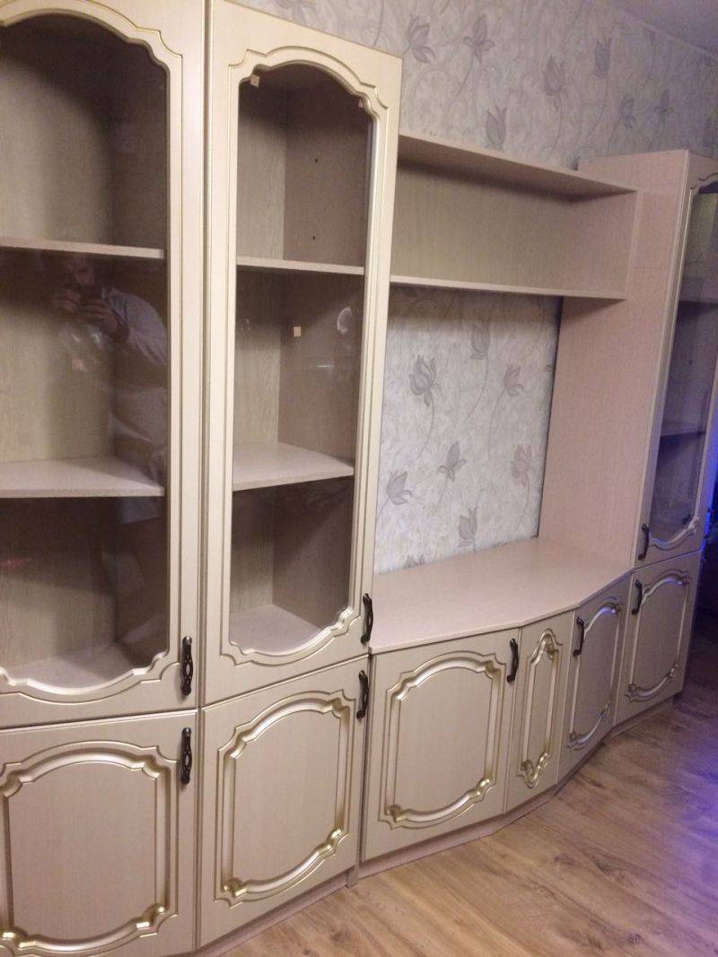 светлая стенка в гостиную в Нижневартовске