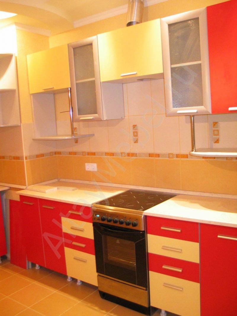 яркая кухня в Нижневартовске