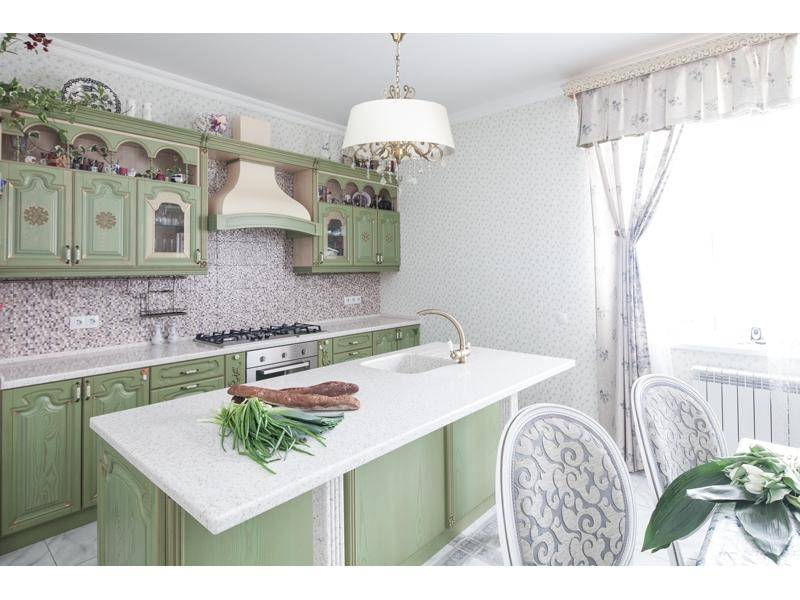 кухонный гарнитур ясень цвет фисташковый-патина золото в Нижневартовске