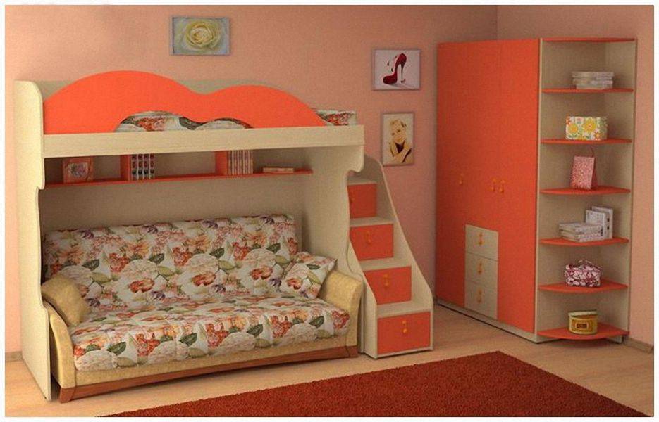 уютная оранжевая детская с кроватью-чердаком в Нижневартовске