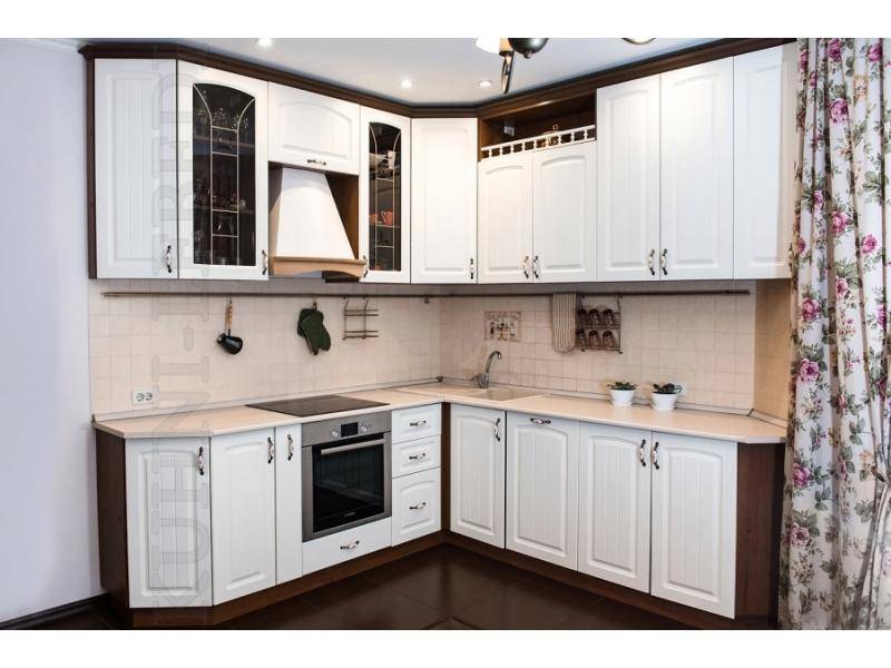 угловой кухонный гарнитур в Нижневартовске