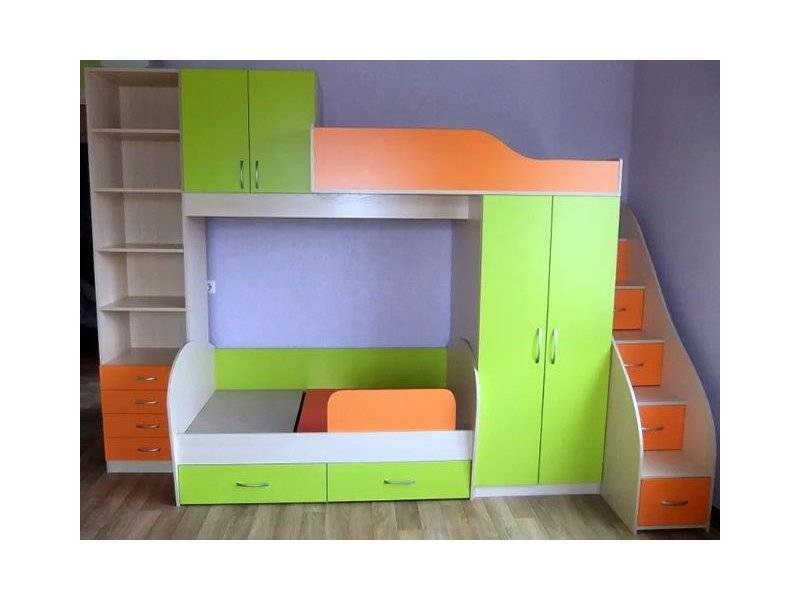 детская двухъярусная кровать со шкафами в Нижневартовске