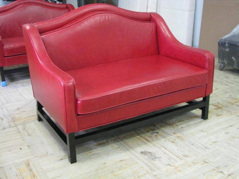 красный мини-диван в Нижневартовске
