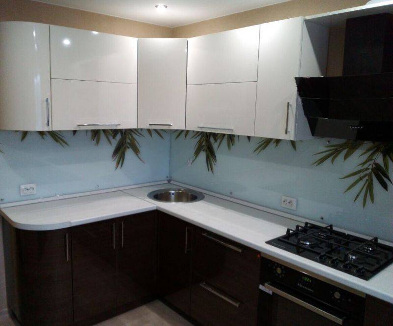 угловая кухня модерн в Нижневартовске