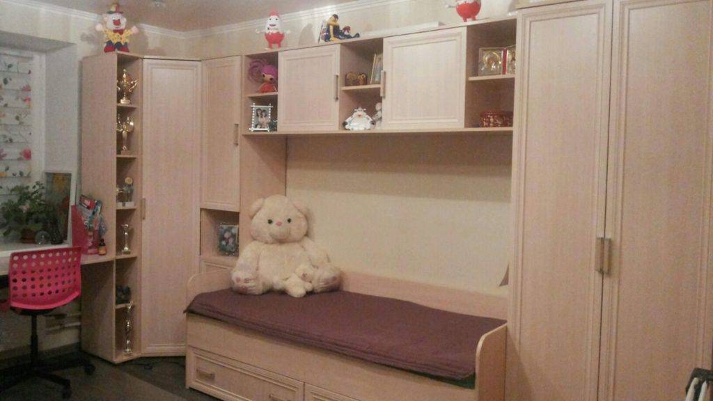 светлая стенка в детскую в Нижневартовске