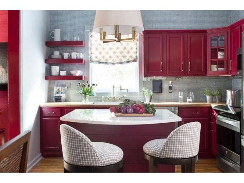 яркая кухня из крашеного мдф в Нижневартовске