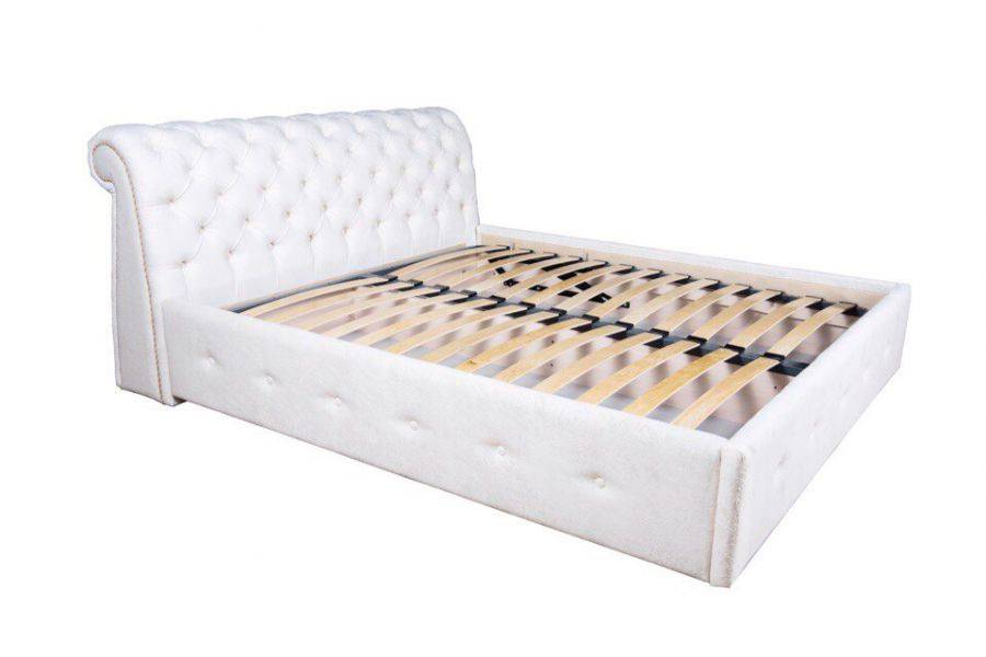 белая кровать в каретной стяжке в Нижневартовске