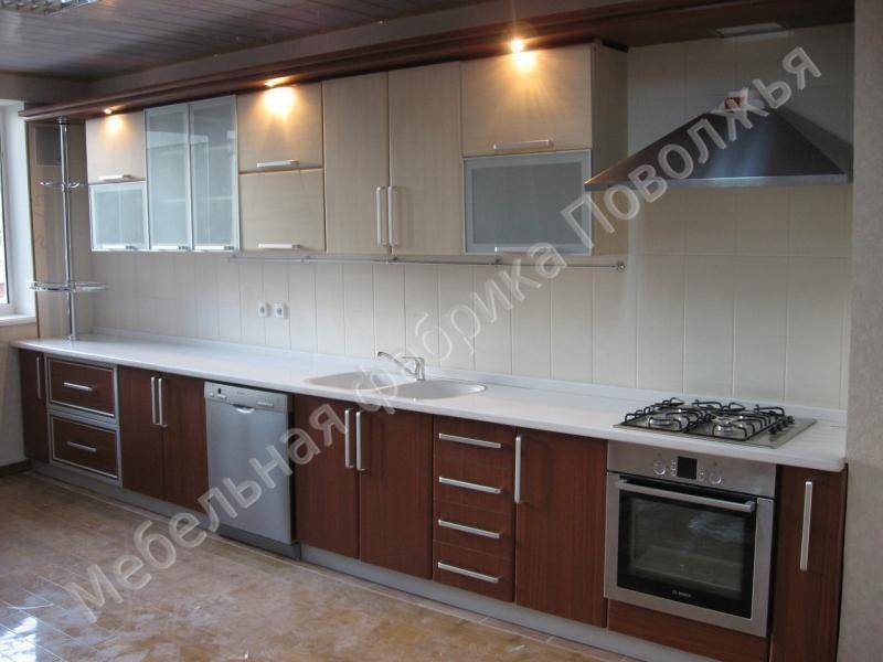 большая прямая кухня в Нижневартовске