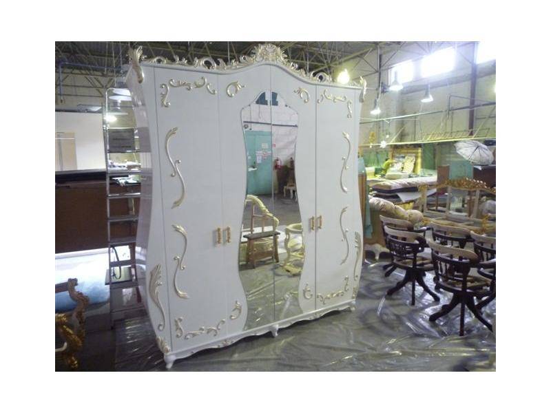 белый распашной шкаф с зеркалом в Нижневартовске