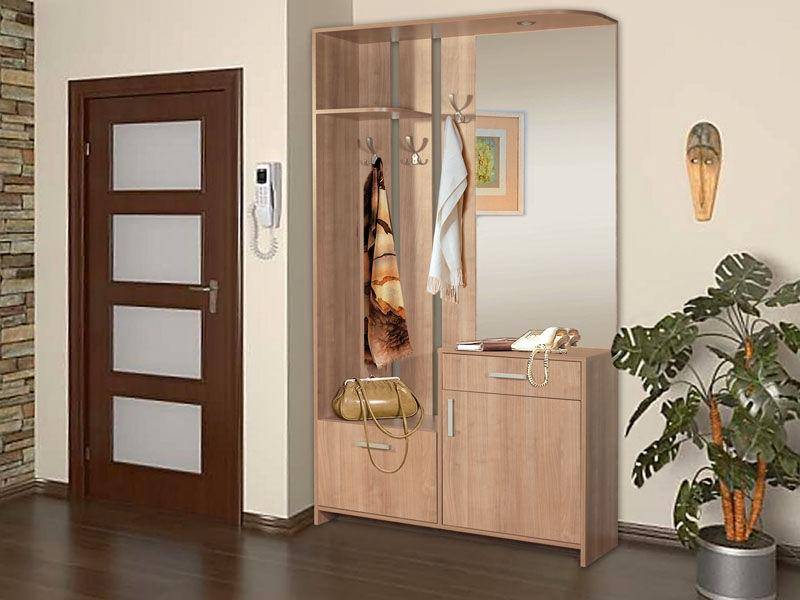 небольшая прихожая в Нижневартовске