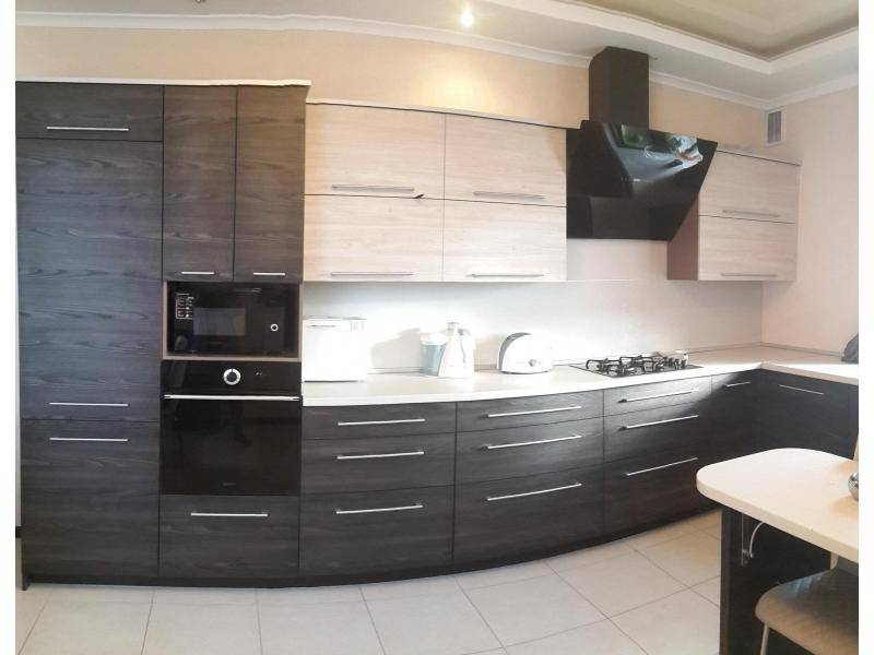 большая кухня в Нижневартовске