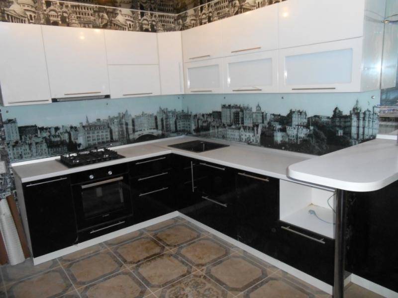 угловая кухня фасад мдф в пвх в Нижневартовске